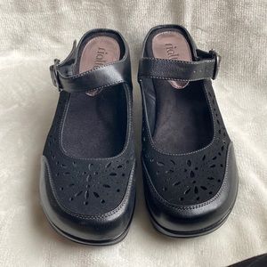 RIALTO Shoes Visalia Women's Clog